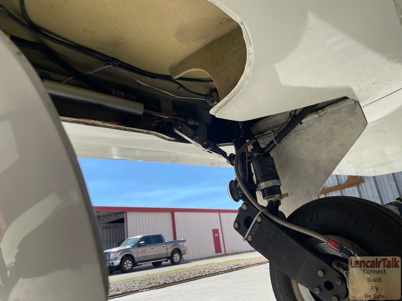 Lancair 320 MKII N414LG photo