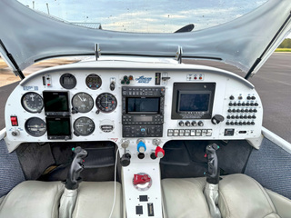 Lancair 320 MKII N414LG photo