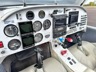 Lancair 320 MKII N414LG photo