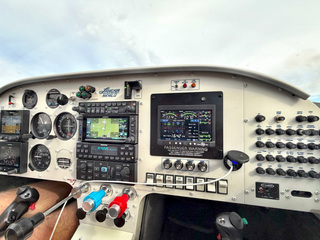 Lancair 320 MKII N414LG photo